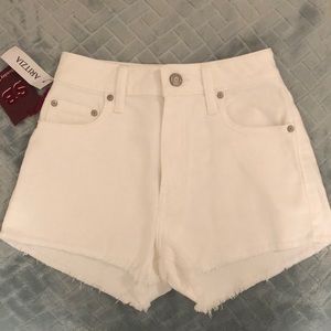 Aritzia Sunday Best White Denim Shorts